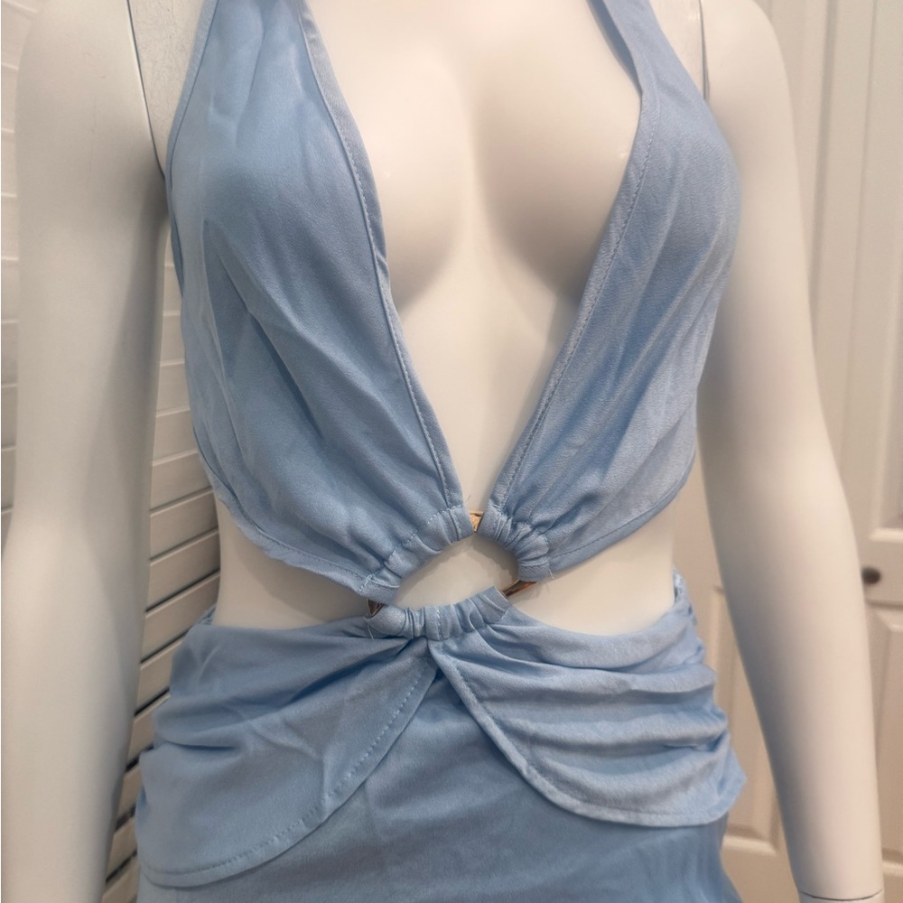 Missguided Light Blue Halter Maxi Dress - Picture 4 of 5